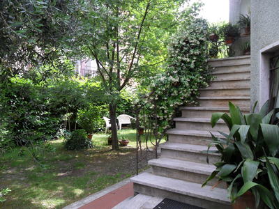 Villa e Casa Indipendente Vendita Lucca - prima periferia