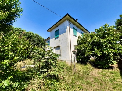 Villa e Casa Indipendente Vendita Capannori (LU)